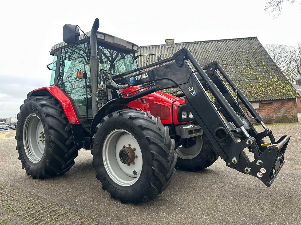 2001 MASSEY FERGUSON 6255 FOUR WHEEL DRIVE FARM TRACTOR - Tractor agricol: Foto 4 2001 MASSEY FERGUSON 6255 FOUR WHEEL DRIVE FARM TRACTOR - Tractor agricol: Foto 4