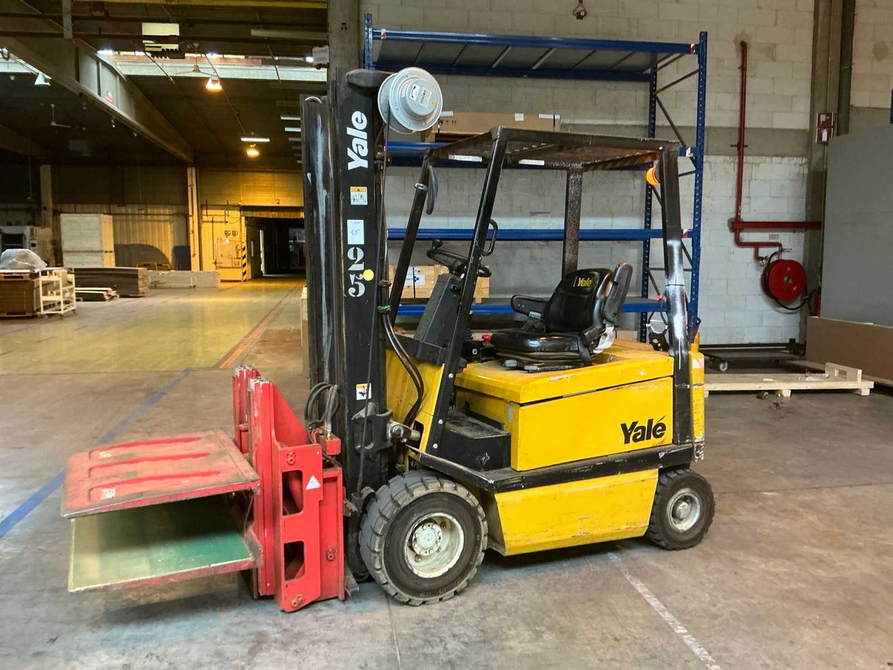 2001 YALE ERP25ALFV2395 FORKLIFT - Motostivuitor: Foto 1 2001 YALE ERP25ALFV2395 FORKLIFT - Motostivuitor: Foto 1