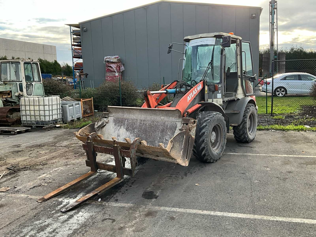 2003 ATLAS 65 SHOVEL - Încărcător frontal pe pneuri: Foto 1 2003 ATLAS 65 SHOVEL - Încărcător frontal pe pneuri: Foto 1