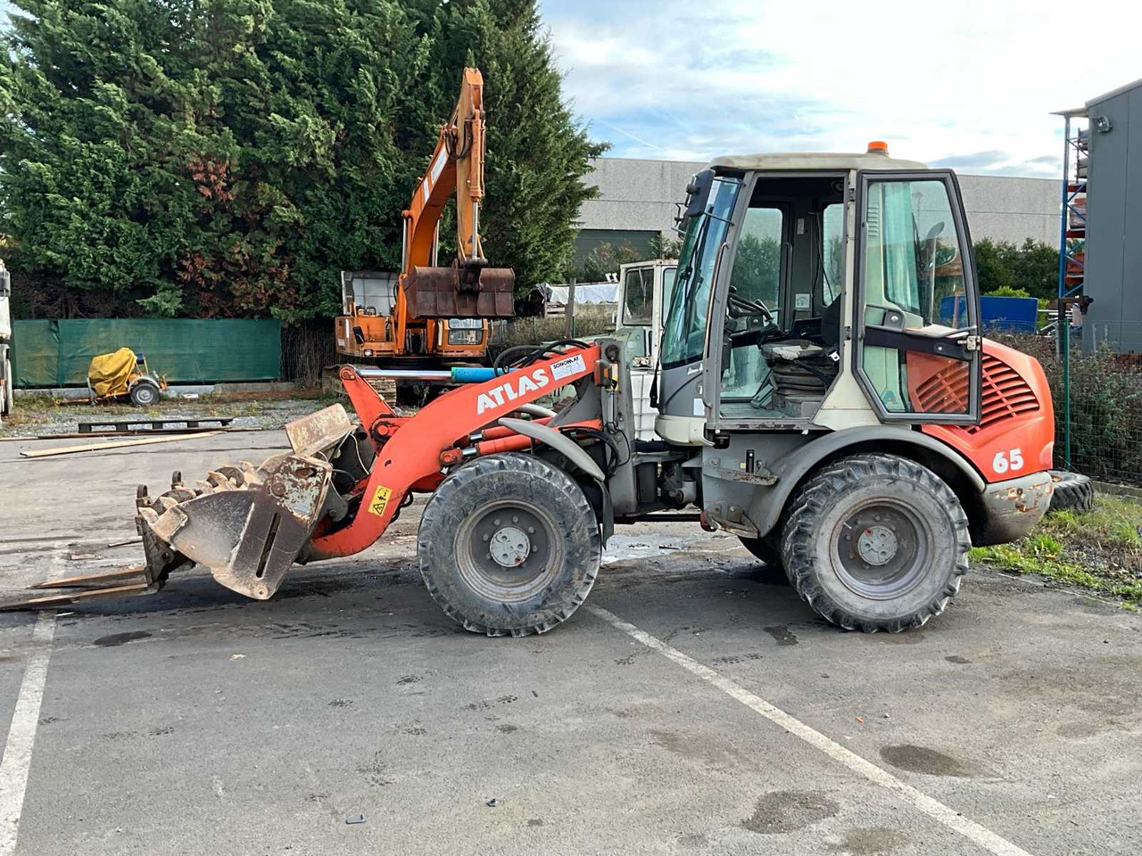 2003 ATLAS 65 SHOVEL - Încărcător frontal pe pneuri: Foto 2 2003 ATLAS 65 SHOVEL - Încărcător frontal pe pneuri: Foto 2