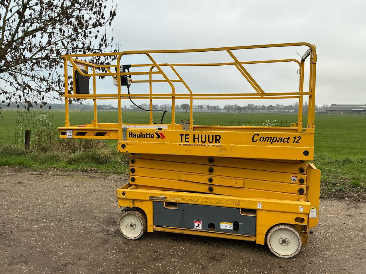 2003 PINGUELY - HAULOTTE COMPACT 12 AERIAL PLATFORM - Autopropulsată platformă: Foto 5 2003 PINGUELY - HAULOTTE COMPACT 12 AERIAL PLATFORM - Autopropulsată platformă: Foto 5