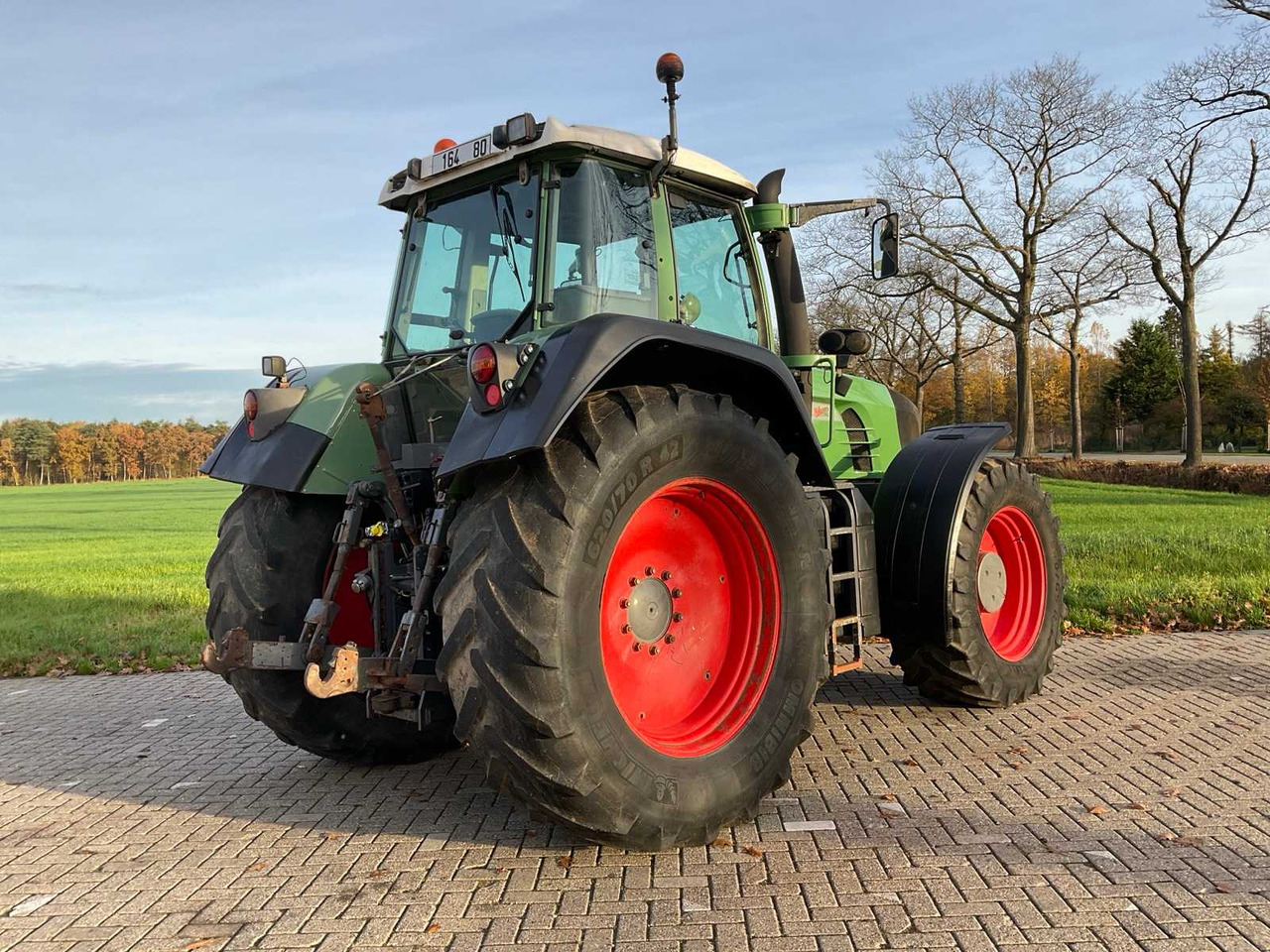 2004 FENDT 916 VARIO TMS ALL-WHEEL DRIVE AGRICULTURAL TRACTOR - Tractor agricol: Foto 5 2004 FENDT 916 VARIO TMS ALL-WHEEL DRIVE AGRICULTURAL TRACTOR - Tractor agricol: Foto 5