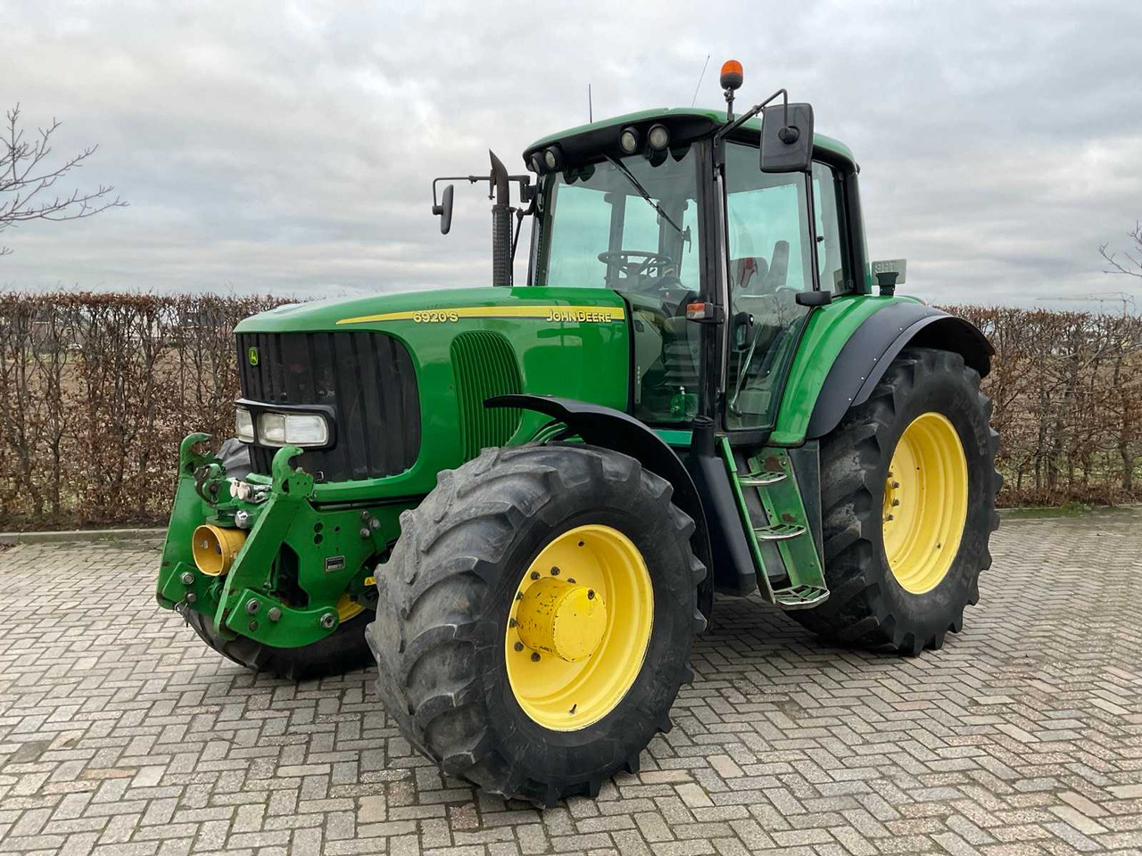 2005 JOHN DEERE 6920 S ALL-WHEEL DRIVE FARM TRACTOR - Tractor agricol: Foto 1 2005 JOHN DEERE 6920 S ALL-WHEEL DRIVE FARM TRACTOR - Tractor agricol: Foto 1