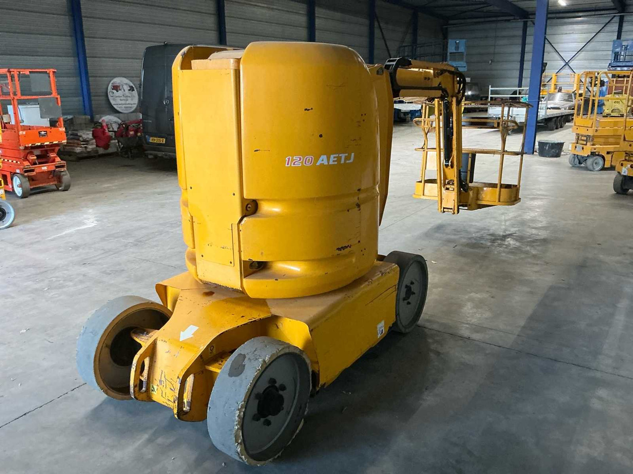 2005 MANITOU 120 AETJ AERIAL PLATFORM - Autopropulsată platformă: Foto 4 2005 MANITOU 120 AETJ AERIAL PLATFORM - Autopropulsată platformă: Foto 4