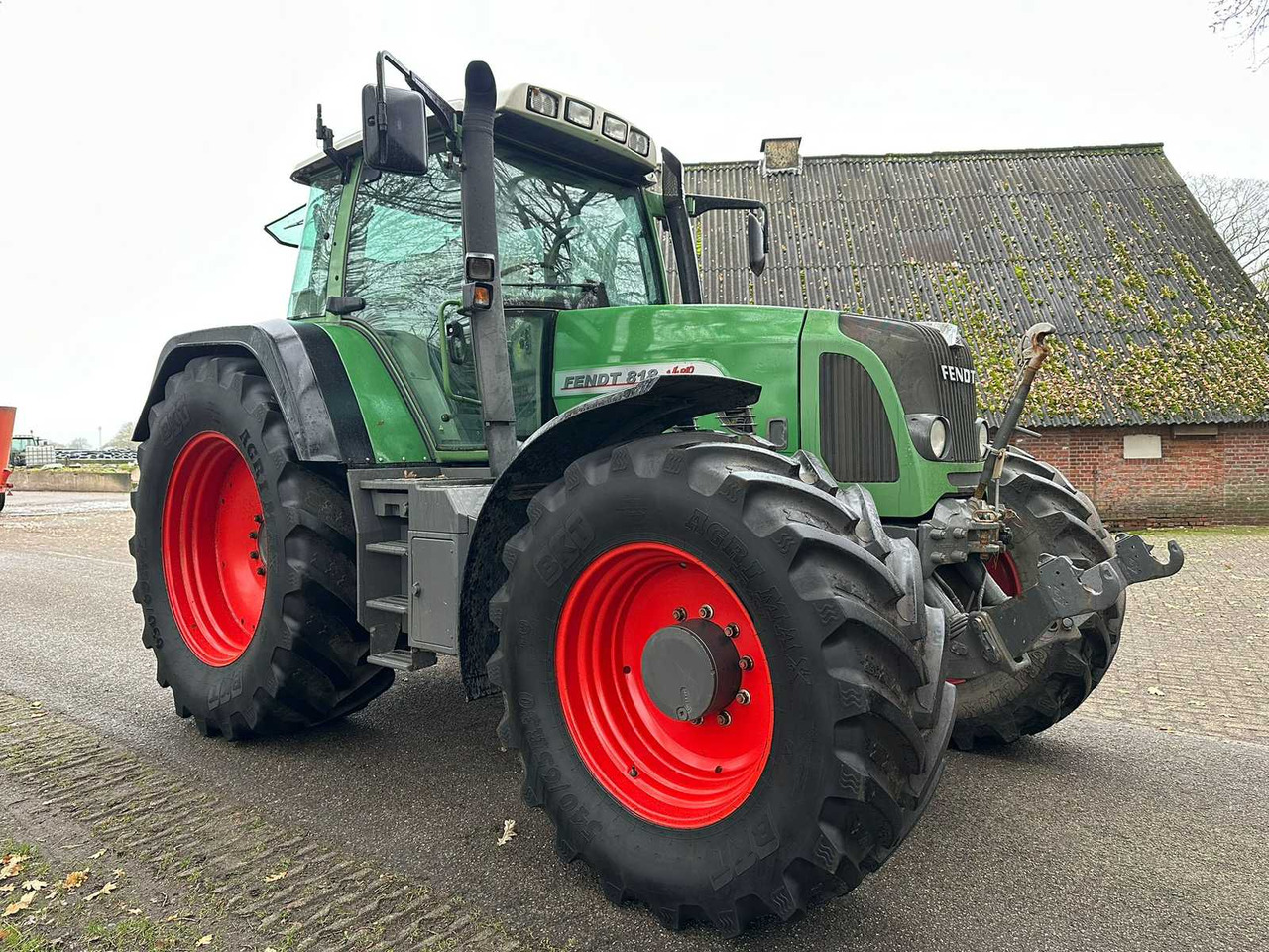 2006 FENDT 818 VARIO TMS ALL-WHEEL DRIVE FARM TRACTOR - Tractor agricol: Foto 2 2006 FENDT 818 VARIO TMS ALL-WHEEL DRIVE FARM TRACTOR - Tractor agricol: Foto 2
