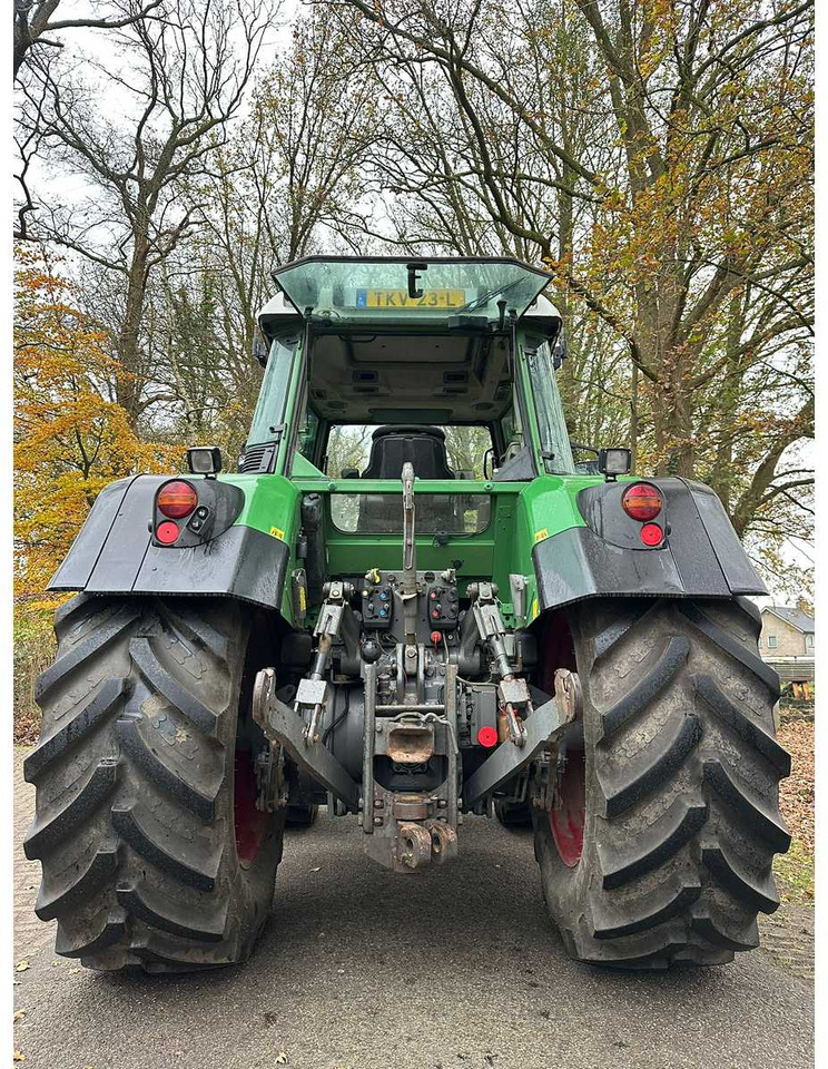 2006 FENDT 818 VARIO TMS ALL-WHEEL DRIVE FARM TRACTOR - Tractor agricol: Foto 5 2006 FENDT 818 VARIO TMS ALL-WHEEL DRIVE FARM TRACTOR - Tractor agricol: Foto 5