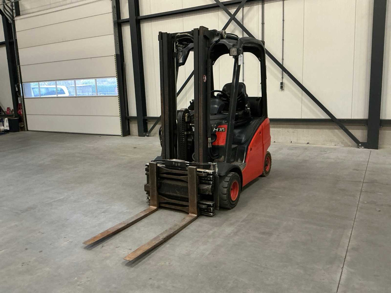2007 LINDE H16 FORKLIFT - Motostivuitor: Foto 3 2007 LINDE H16 FORKLIFT - Motostivuitor: Foto 3