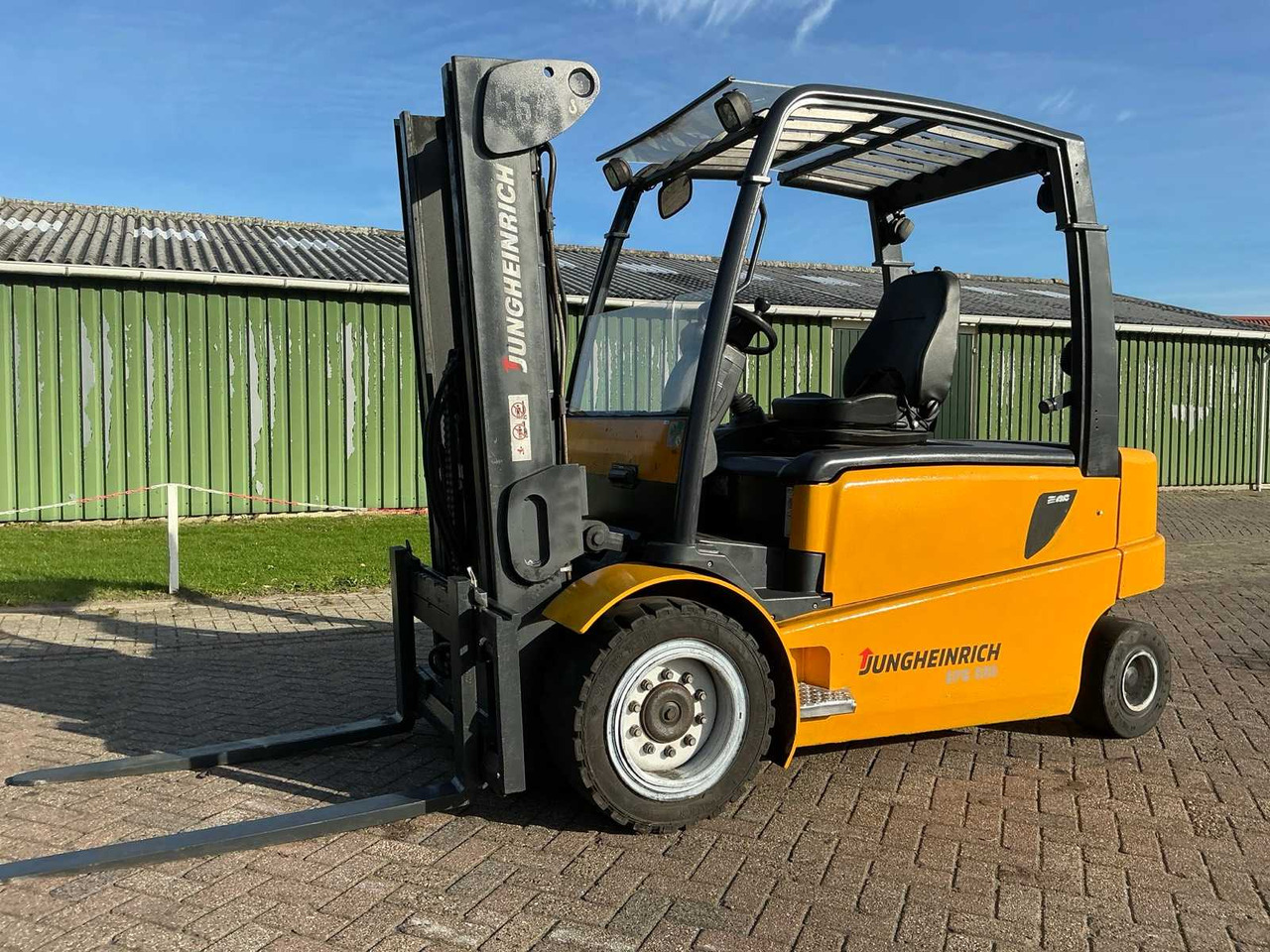 2008 JUNGHEINRICH FG550 FORKLIFT - Motostivuitor: Foto 1 2008 JUNGHEINRICH FG550 FORKLIFT - Motostivuitor: Foto 1