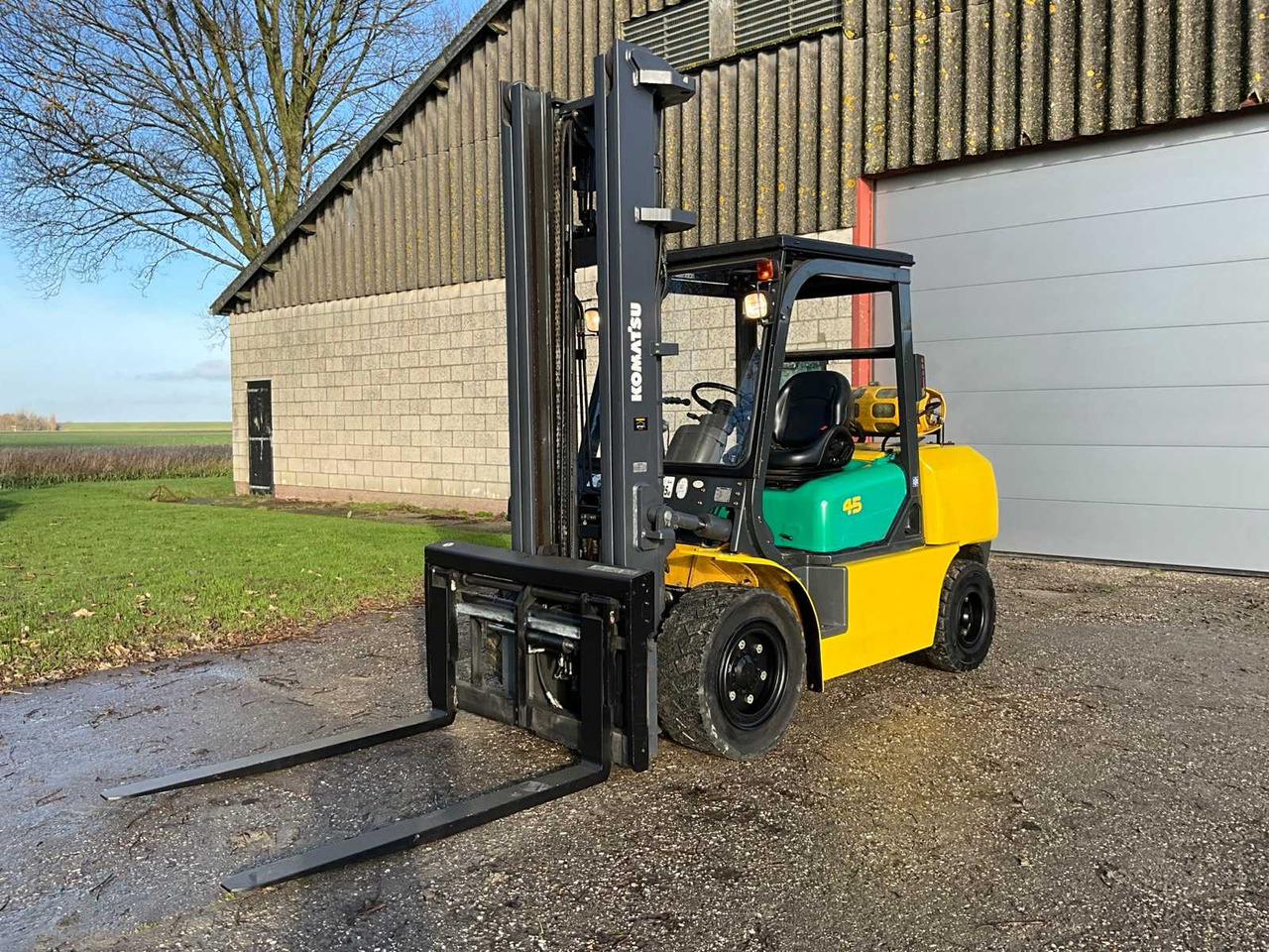 2009 KOMATSU FG45T - 7 FORKLIFT - Motostivuitor: Foto 3 2009 KOMATSU FG45T - 7 FORKLIFT - Motostivuitor: Foto 3