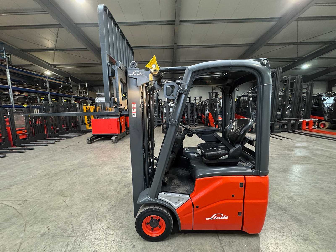 2009 SERVICE + UVV 12/2026 LINDE E12 1,713 HOURS COMPACT ELECTRIC FORKLIFT - Motostivuitor: Foto 1 2009 SERVICE + UVV 12/2026 LINDE E12 1,713 HOURS COMPACT ELECTRIC FORKLIFT - Motostivuitor: Foto 1
