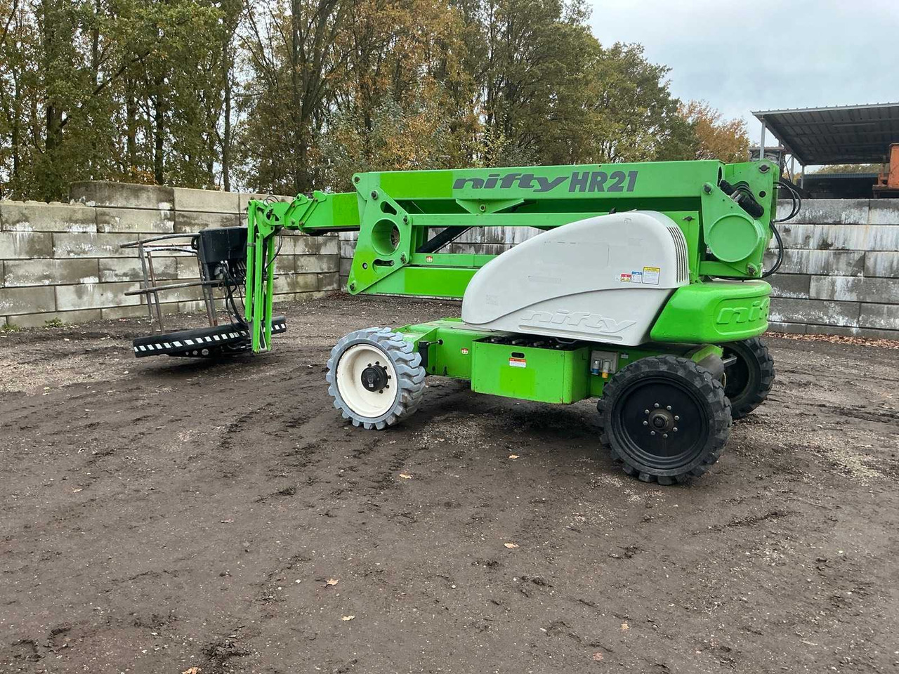 2010 NIFTY HR 21 HYBRID AERIAL WORK PLATFORM - Autopropulsată platformă: Foto 4 2010 NIFTY HR 21 HYBRID AERIAL WORK PLATFORM - Autopropulsată platformă: Foto 4