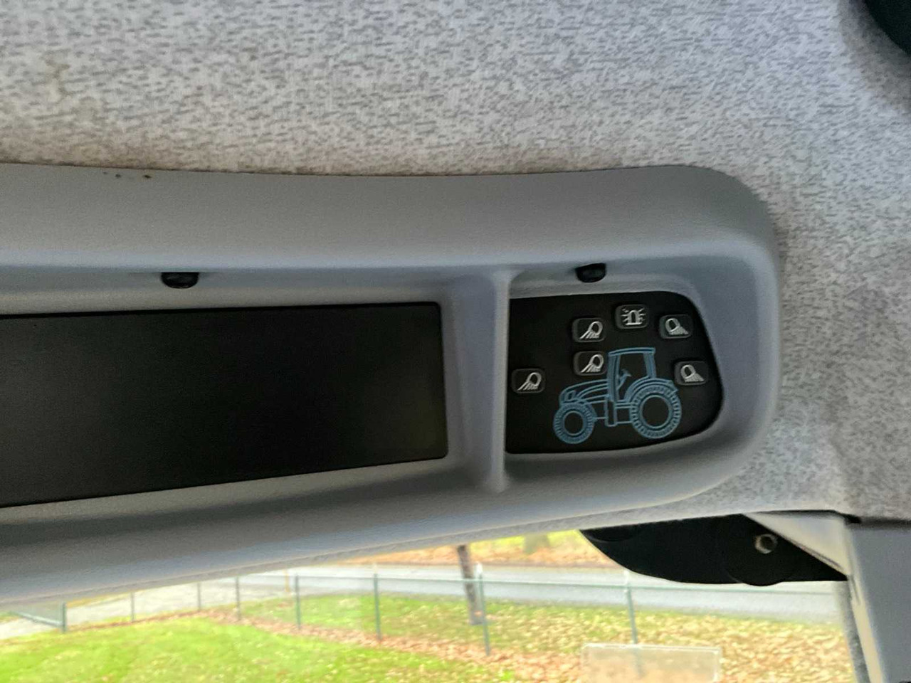 Tractor agricol 2011 NEW HOLLAND T6020 ELITE FOUR WHEEL DRIVE FARM TRACTOR: Foto 28