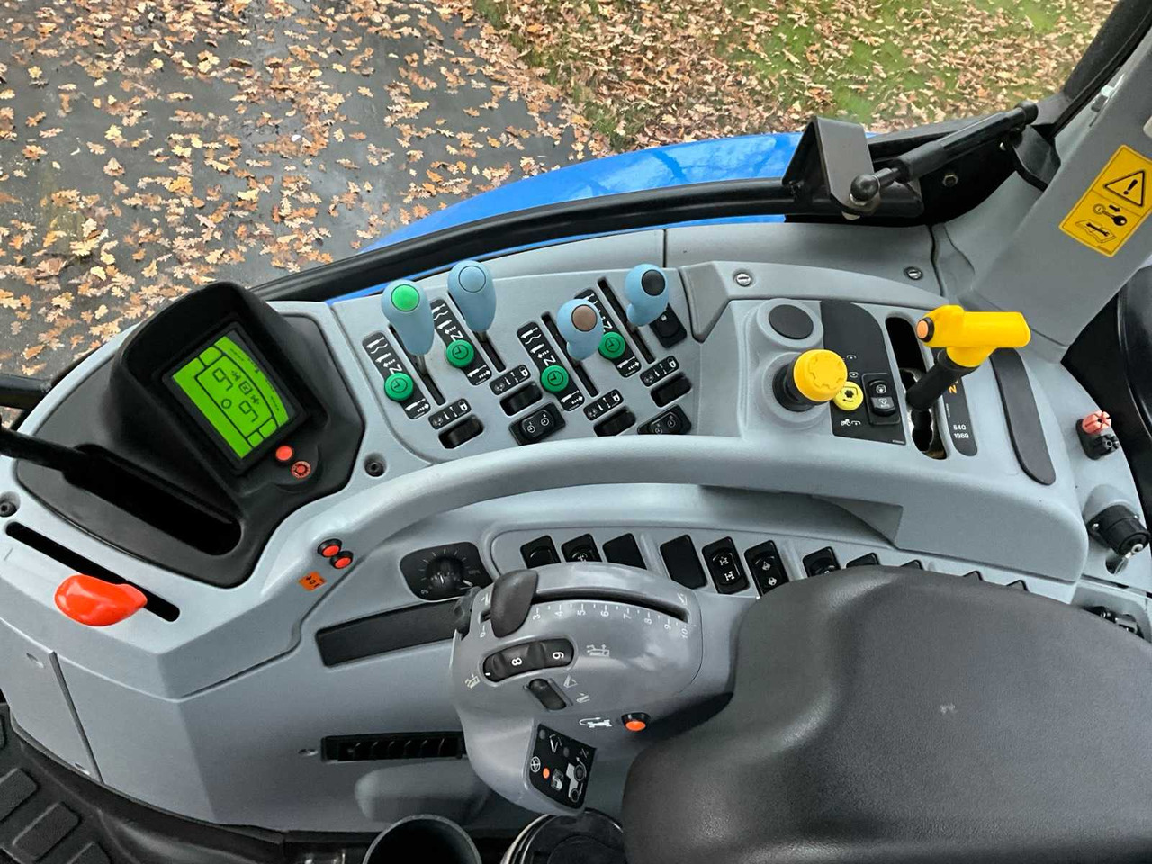 Tractor agricol 2011 NEW HOLLAND T6020 ELITE FOUR WHEEL DRIVE FARM TRACTOR: Foto 17