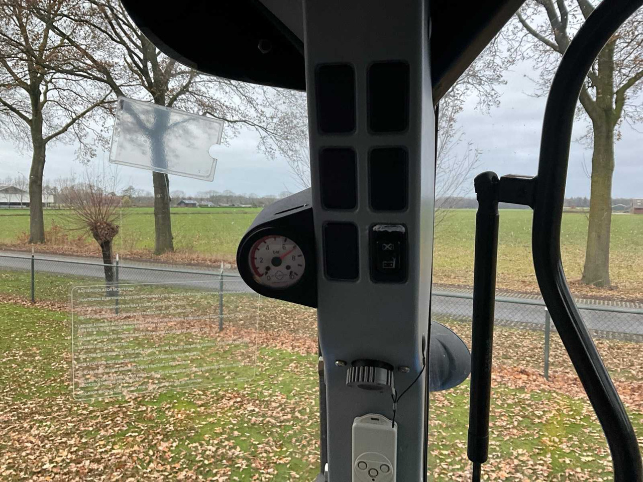 Tractor agricol 2011 NEW HOLLAND T6020 ELITE FOUR WHEEL DRIVE FARM TRACTOR: Foto 26