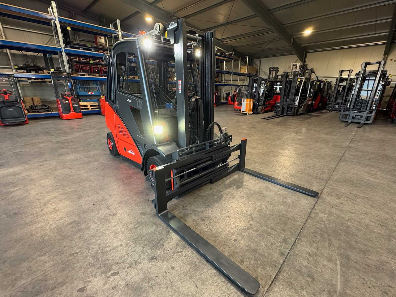 Motostivuitor 2012 SERVICE + UVV 09/2026 LINDE H25D 3RD + 4TH VALVE FORK ADJUSTER 163CM FREE STROKE DIESEL FORKLIFT: Foto 1