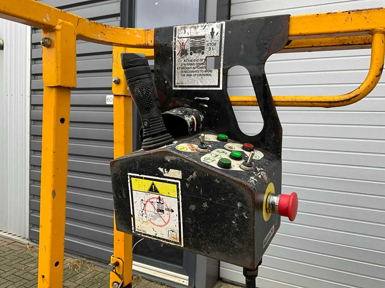 Autopropulsată platformă 2014 HAULOTTE COMPACT 8 AERIAL PLATFORM: Foto 8