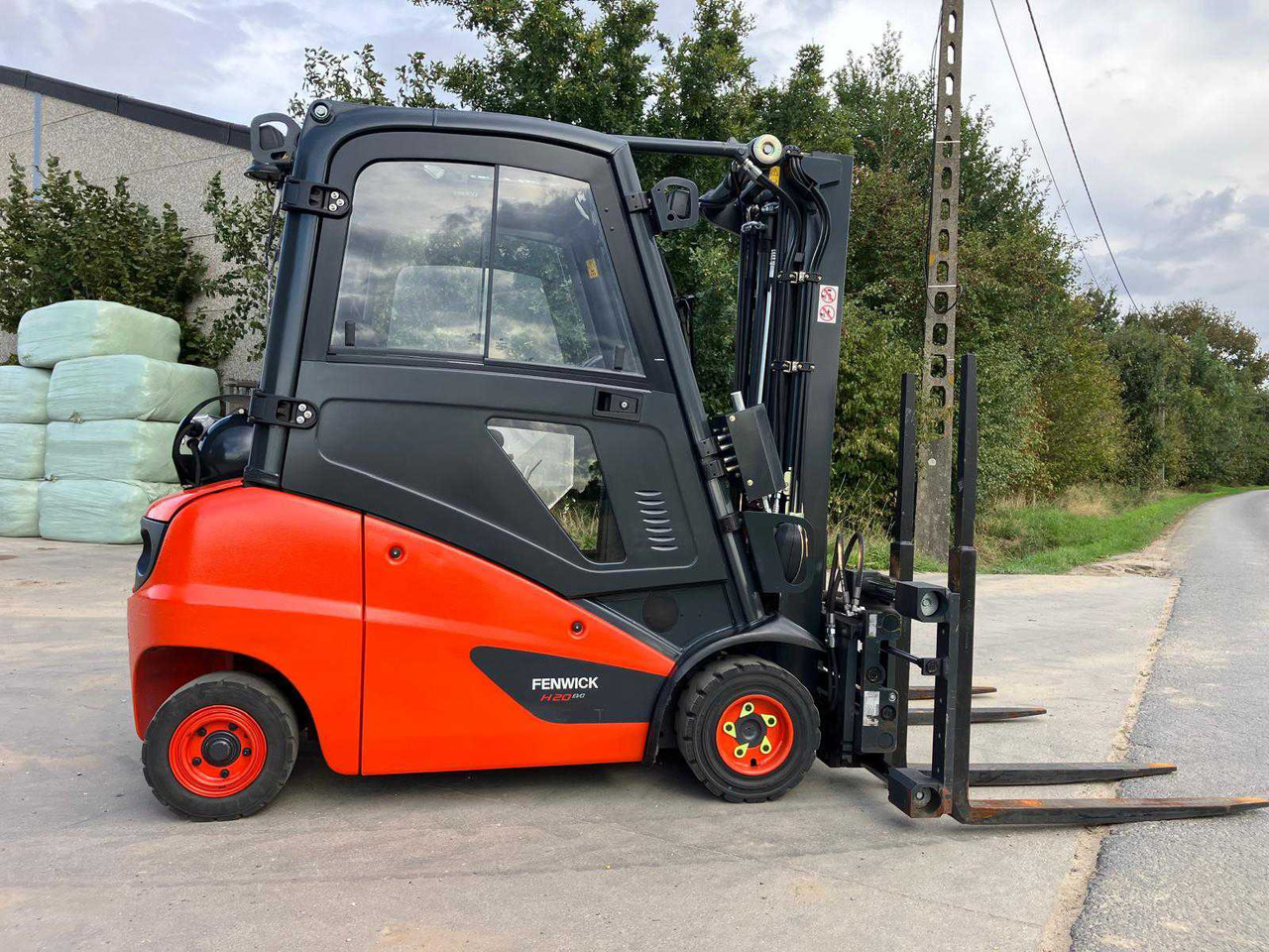 2015 LINDE H20T DOUBLE FORK FORKLIFT - Motostivuitor: Foto 4 2015 LINDE H20T DOUBLE FORK FORKLIFT - Motostivuitor: Foto 4