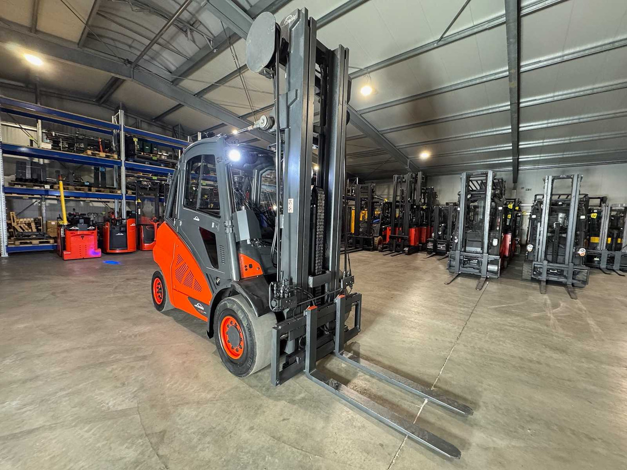 2015 LINDE H50D 5,000KG TRIPLEX 666CM 3RD+4TH VALVE DIESEL FORKLIFT FORKLIFT 15,042 HOURS. - Motostivuitor: Foto 5 2015 LINDE H50D 5,000KG TRIPLEX 666CM 3RD+4TH VALVE DIESEL FORKLIFT FORKLIFT 15,042 HOURS. - Motostivuitor: Foto 5