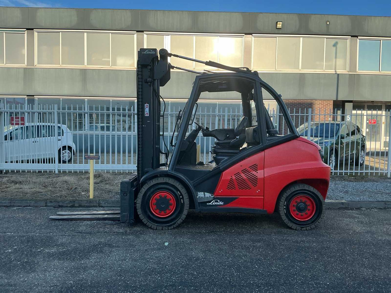 2016 LINDE H50D-02/600 FORKLIFT TRUCK - Motostivuitor: Foto 2 2016 LINDE H50D-02/600 FORKLIFT TRUCK - Motostivuitor: Foto 2