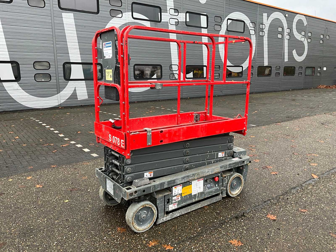 2017 HAULOTTE OPTIMUM 8 SCISSOR LIFT - Autopropulsată platformă: Foto 1 2017 HAULOTTE OPTIMUM 8 SCISSOR LIFT - Autopropulsată platformă: Foto 1