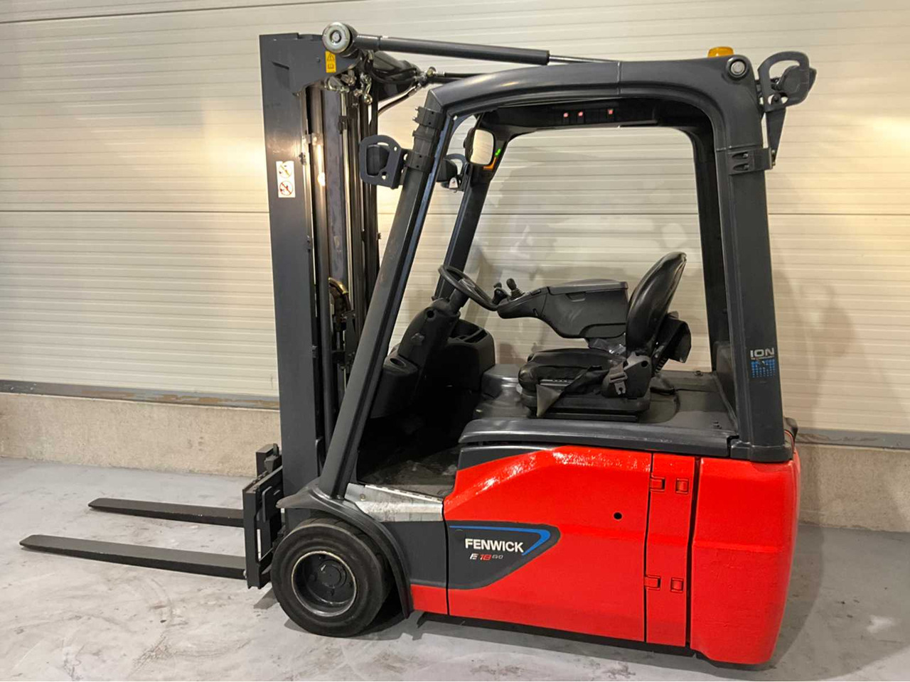 2017 LINDE E18-02 1800KG LI-ION 4171HOUR FORKLIFT - Motostivuitor: Foto 3 2017 LINDE E18-02 1800KG LI-ION 4171HOUR FORKLIFT - Motostivuitor: Foto 3