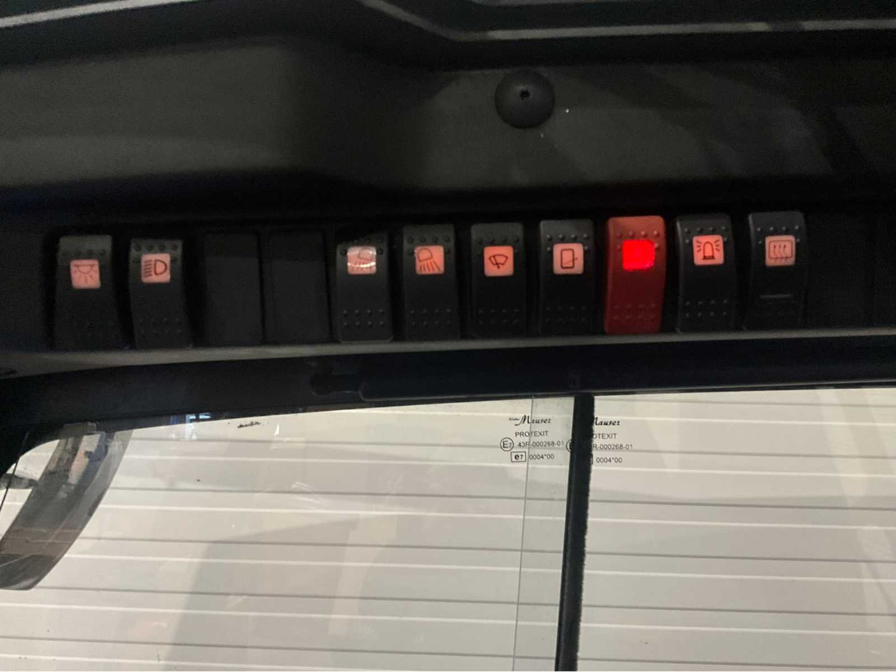 Motostivuitor 2019 LINDE E30HL-01/600 3000KG SPOON ADJUSTER BATTERY 2023 FORKLIFT: Foto 16 Motostivuitor 2019 LINDE E30HL-01/600 3000KG SPOON ADJUSTER BATTERY 2023 FORKLIFT: Foto 16