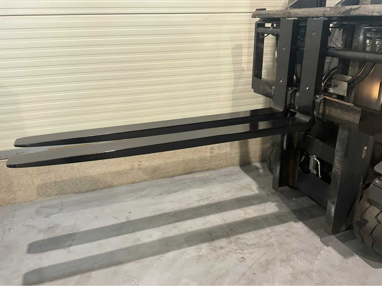 Motostivuitor 2019 LINDE E30HL-01/600 3000KG SPOON ADJUSTER BATTERY 2023 FORKLIFT: Foto 18 Motostivuitor 2019 LINDE E30HL-01/600 3000KG SPOON ADJUSTER BATTERY 2023 FORKLIFT: Foto 18