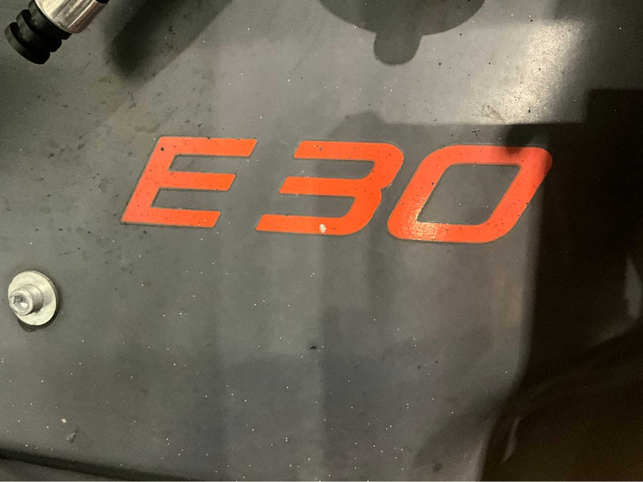 Motostivuitor 2019 LINDE E30HL-01/600 3000KG SPOON ADJUSTER BATTERY 2023 FORKLIFT: Foto 28 Motostivuitor 2019 LINDE E30HL-01/600 3000KG SPOON ADJUSTER BATTERY 2023 FORKLIFT: Foto 28