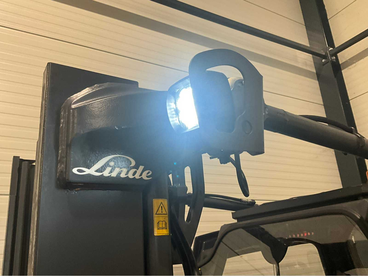 Motostivuitor 2019 LINDE E30HL-01/600 3000KG SPOON ADJUSTER BATTERY 2023 FORKLIFT: Foto 10 Motostivuitor 2019 LINDE E30HL-01/600 3000KG SPOON ADJUSTER BATTERY 2023 FORKLIFT: Foto 10