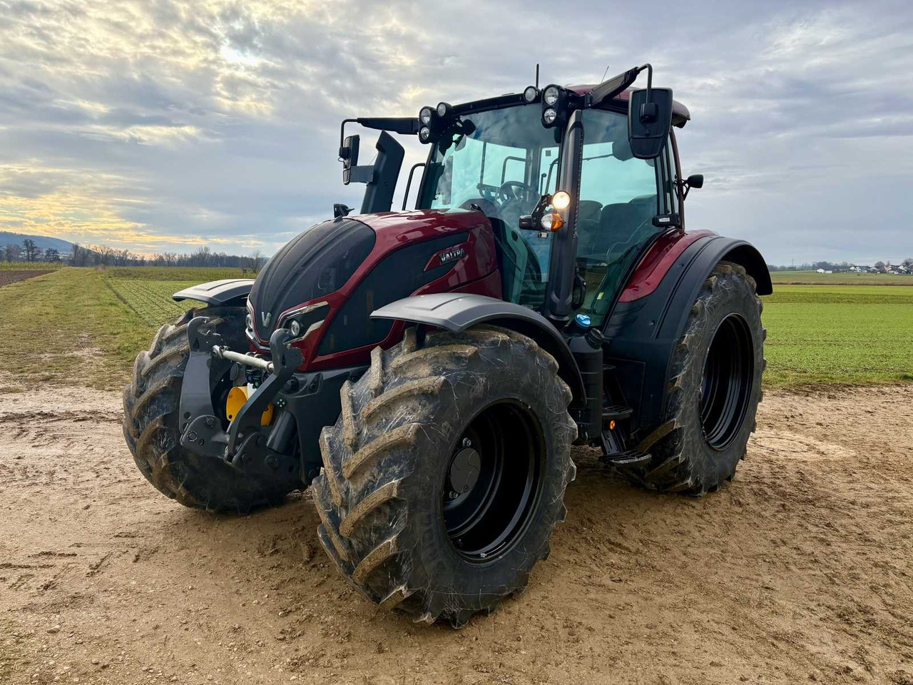 2022 DEMONSTRATION VALTRA N175 DIRECT TRACTOR - Tractor agricol: Foto 2 2022 DEMONSTRATION VALTRA N175 DIRECT TRACTOR - Tractor agricol: Foto 2