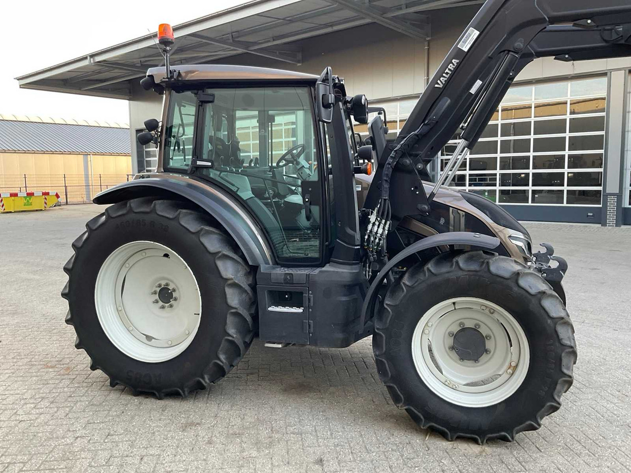 Tractor agricol 2022 VALTRA G115 HITECH ALL-WHEEL DRIVE FARM TRACTOR: Foto 6 Tractor agricol 2022 VALTRA G115 HITECH ALL-WHEEL DRIVE FARM TRACTOR: Foto 6