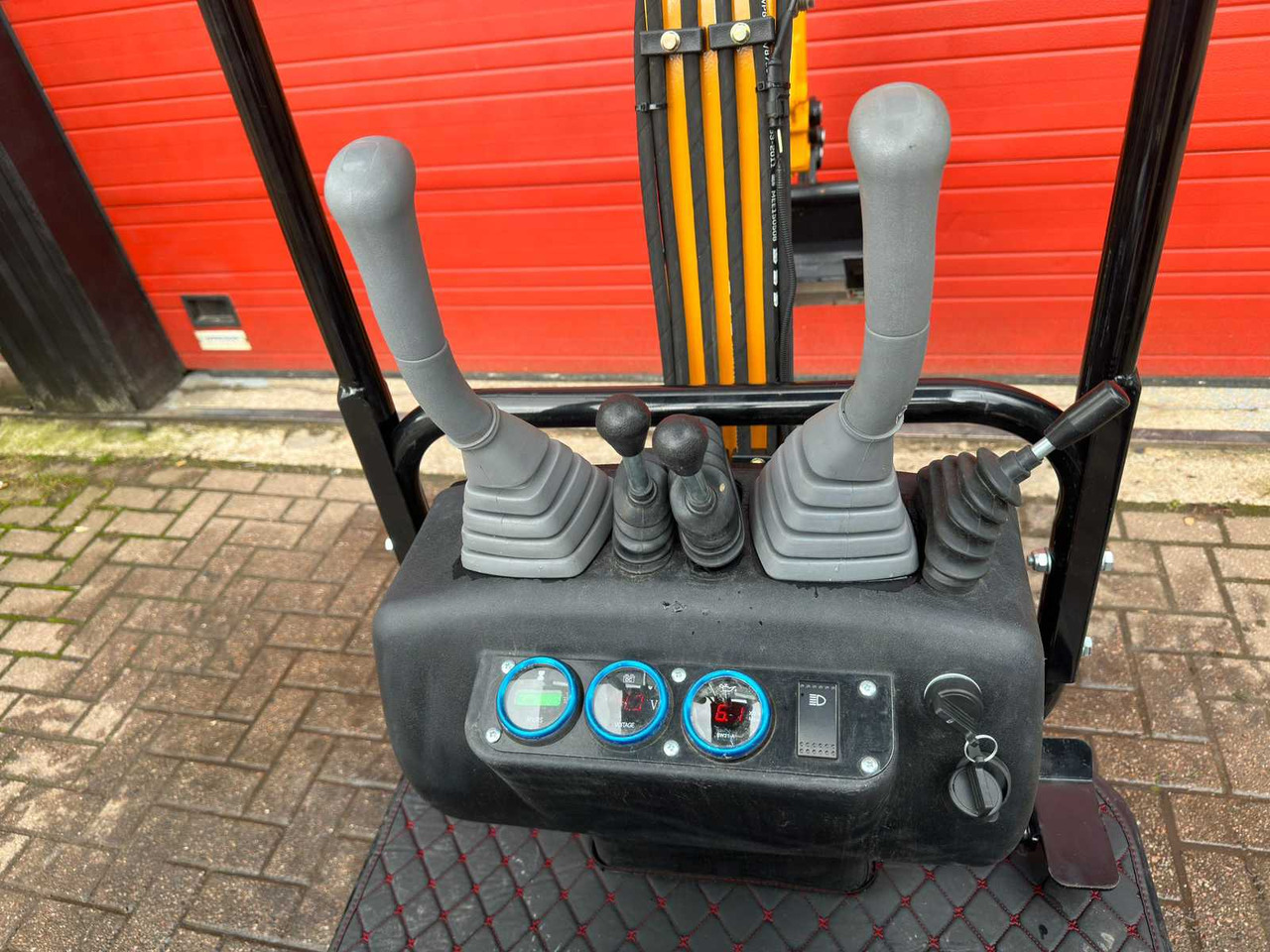 Mini excavator 2024 JPC HT12 YELLOW MINI EXCAVATOR: Foto 9 Mini excavator 2024 JPC HT12 YELLOW MINI EXCAVATOR: Foto 9