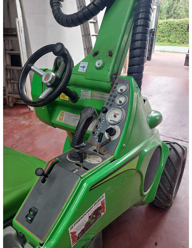 Mini încărcător pe şenile AVANT - M520 MIPCT - COMPACT LOADER - 2017: Foto 8