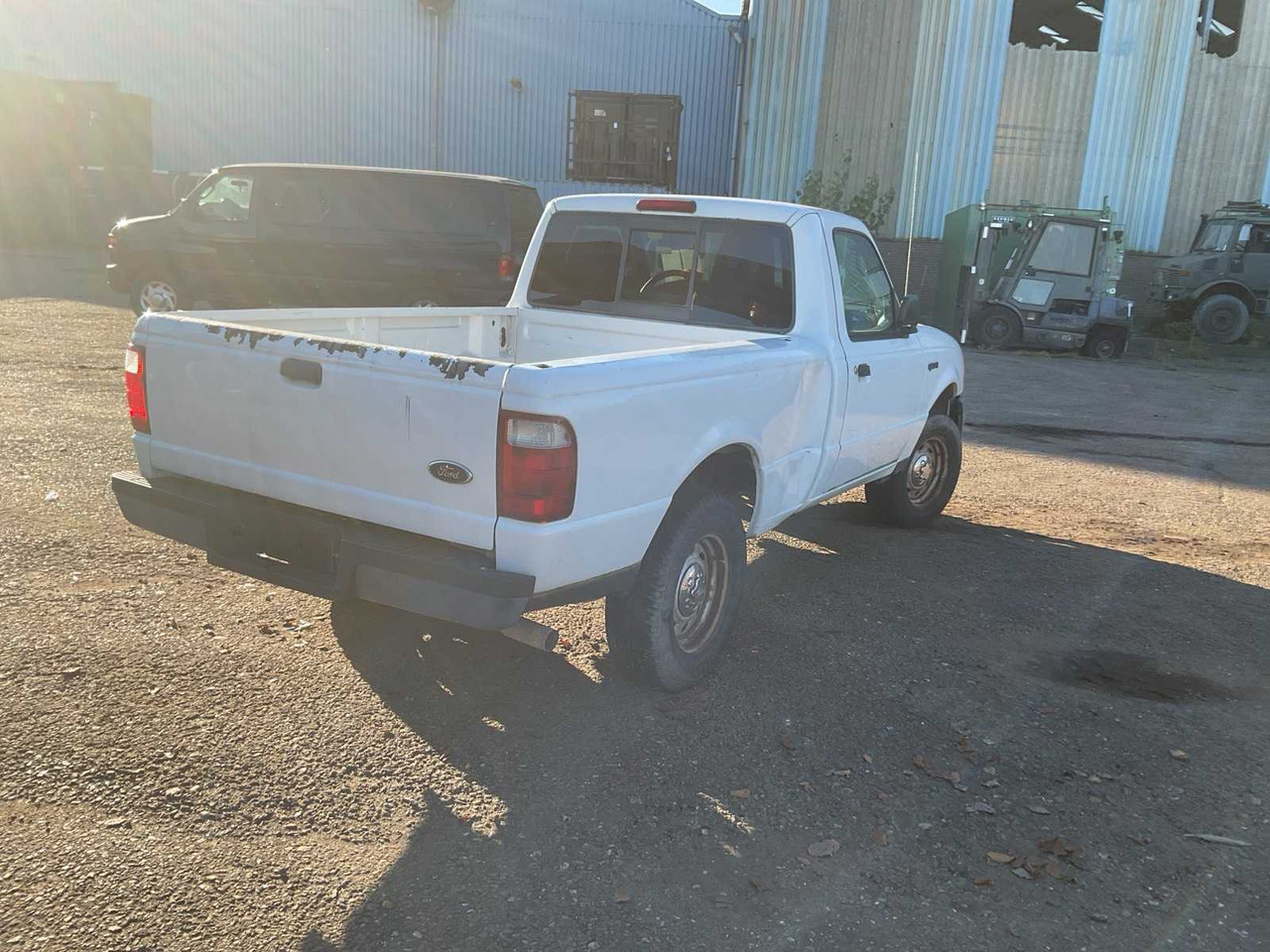 2004 FORD RANGER PICK UP COMMERCIAL VEHICLE - Autoutilitară: Foto 4 2004 FORD RANGER PICK UP COMMERCIAL VEHICLE - Autoutilitară: Foto 4