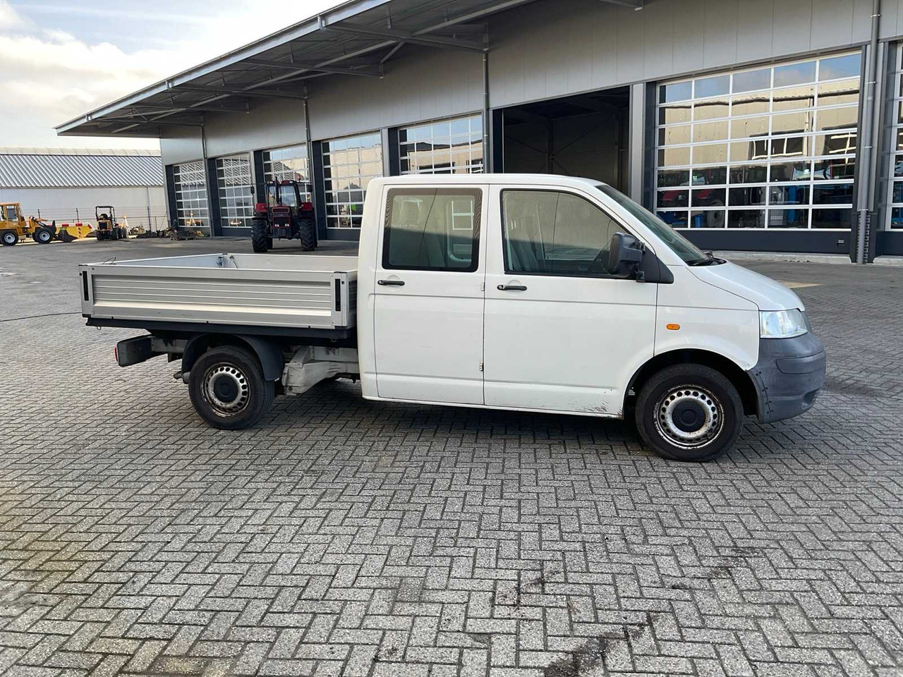 2006 VOLKSWAGEN TRANSPORTER COMMERCIAL VEHICLE - Autoutilitară: Foto 5 2006 VOLKSWAGEN TRANSPORTER COMMERCIAL VEHICLE - Autoutilitară: Foto 5