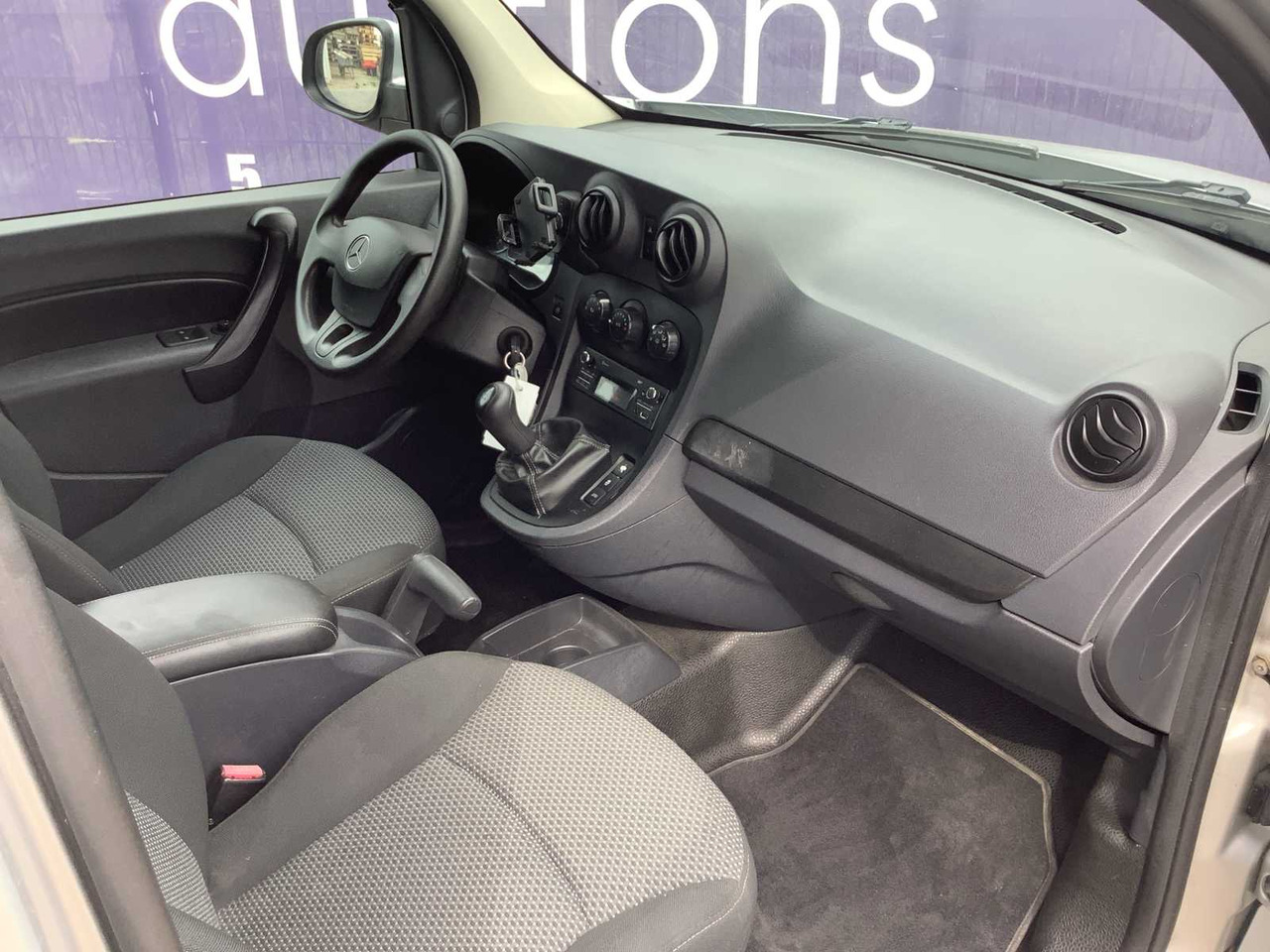 2014 - MERCEDES-BENZ - CITAN - 109 CDI BLUEEFF. - COMPANY CAR - Autoutilitară: Foto 5 2014 - MERCEDES-BENZ - CITAN - 109 CDI BLUEEFF. - COMPANY CAR - Autoutilitară: Foto 5