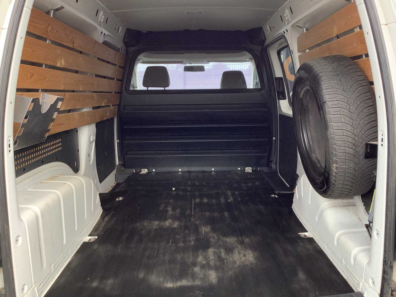 2019 - VOLKSWAGEN - CADDY - 1.4 TGI MAXI L2H1 ECOFUEL - CNG/NATURAL GAS - COMMERCIAL VEHICLE - Autoutilitară: Foto 5 2019 - VOLKSWAGEN - CADDY - 1.4 TGI MAXI L2H1 ECOFUEL - CNG/NATURAL GAS - COMMERCIAL VEHICLE - Autoutilitară: Foto 5