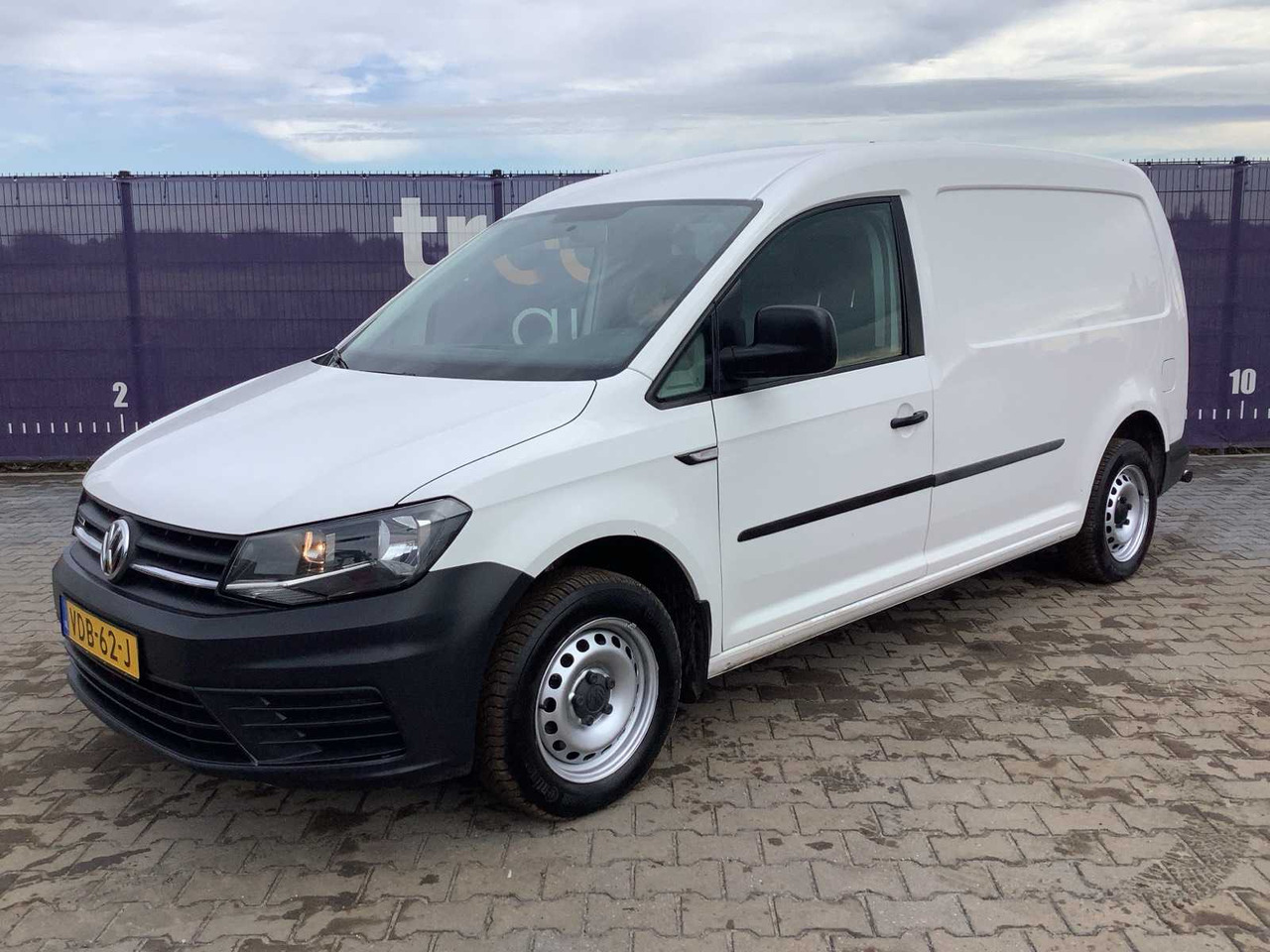 2019 - VOLKSWAGEN - CADDY - 1.4 TGI MAXI L2H1 ECOFUEL - CNG/NATURAL GAS - COMMERCIAL VEHICLE - Autoutilitară: Foto 1 2019 - VOLKSWAGEN - CADDY - 1.4 TGI MAXI L2H1 ECOFUEL - CNG/NATURAL GAS - COMMERCIAL VEHICLE - Autoutilitară: Foto 1