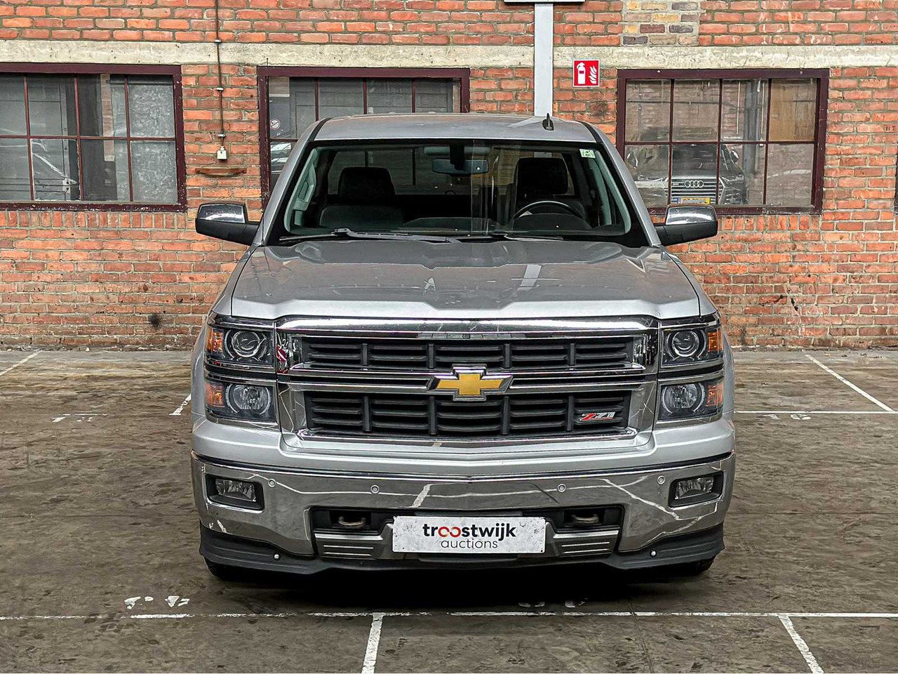 CHEVROLET SILVERADO 5.3L V8 Z71 PICK-UP TRUCK 390HP 2014, VK-821-F - Autoutilitară: Foto 5 CHEVROLET SILVERADO 5.3L V8 Z71 PICK-UP TRUCK 390HP 2014, VK-821-F - Autoutilitară: Foto 5