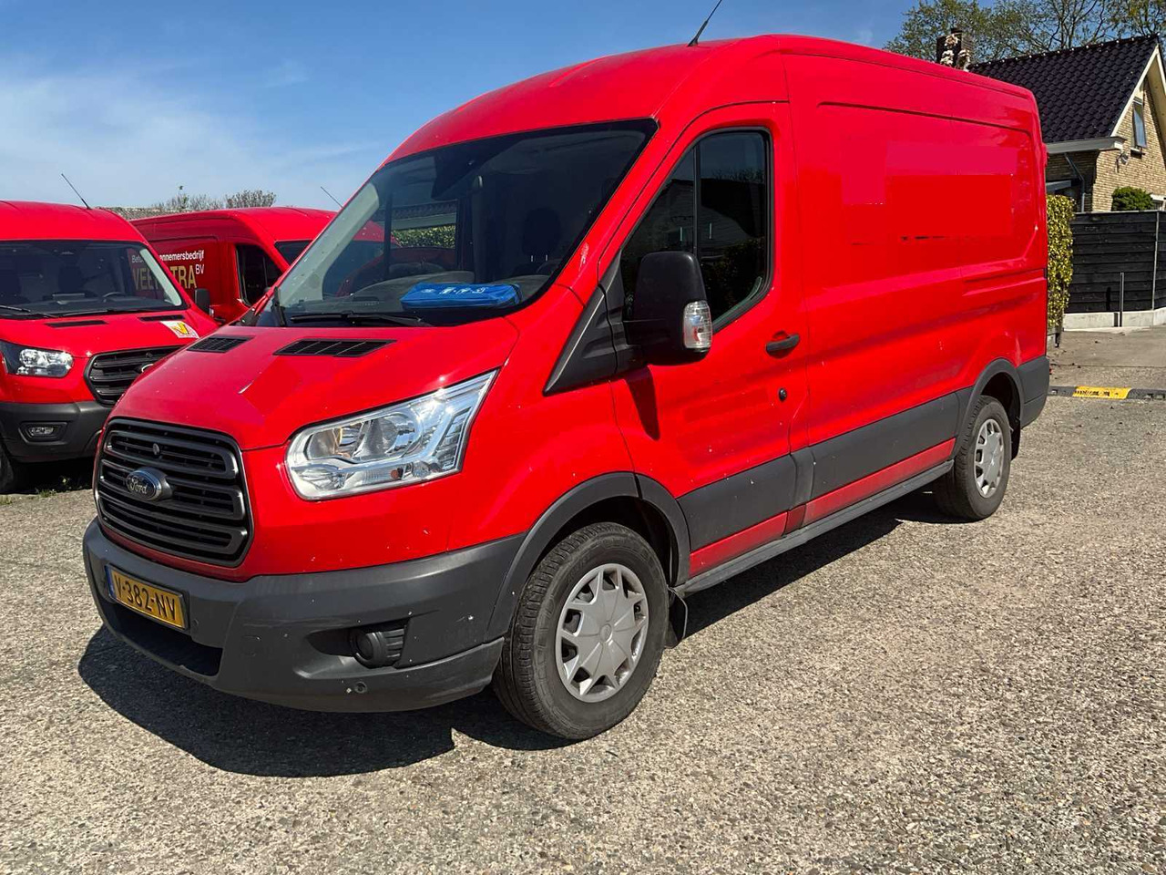 FORD - TRANSIT - 350 2.0 TDCI L2H2 TR - COMMERCIAL VEHICLE - Autoutilitară: Foto 1 FORD - TRANSIT - 350 2.0 TDCI L2H2 TR - COMMERCIAL VEHICLE - Autoutilitară: Foto 1
