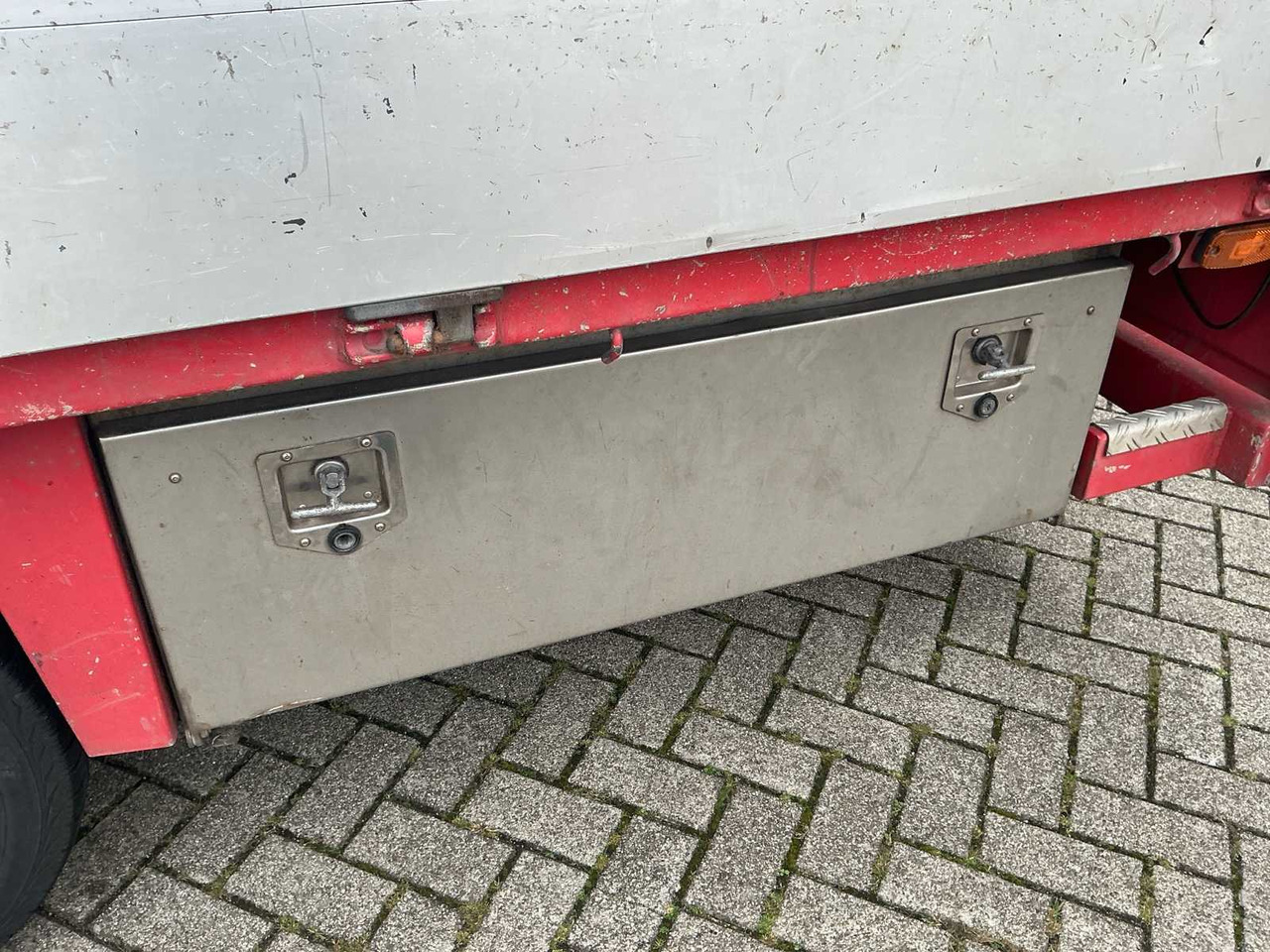 Autoutilitară MERCEDES-BENZ SPRINTER 319 3.0 CDI 432 COMMERCIAL VEHICLE: Foto 17 Autoutilitară MERCEDES-BENZ SPRINTER 319 3.0 CDI 432 COMMERCIAL VEHICLE: Foto 17