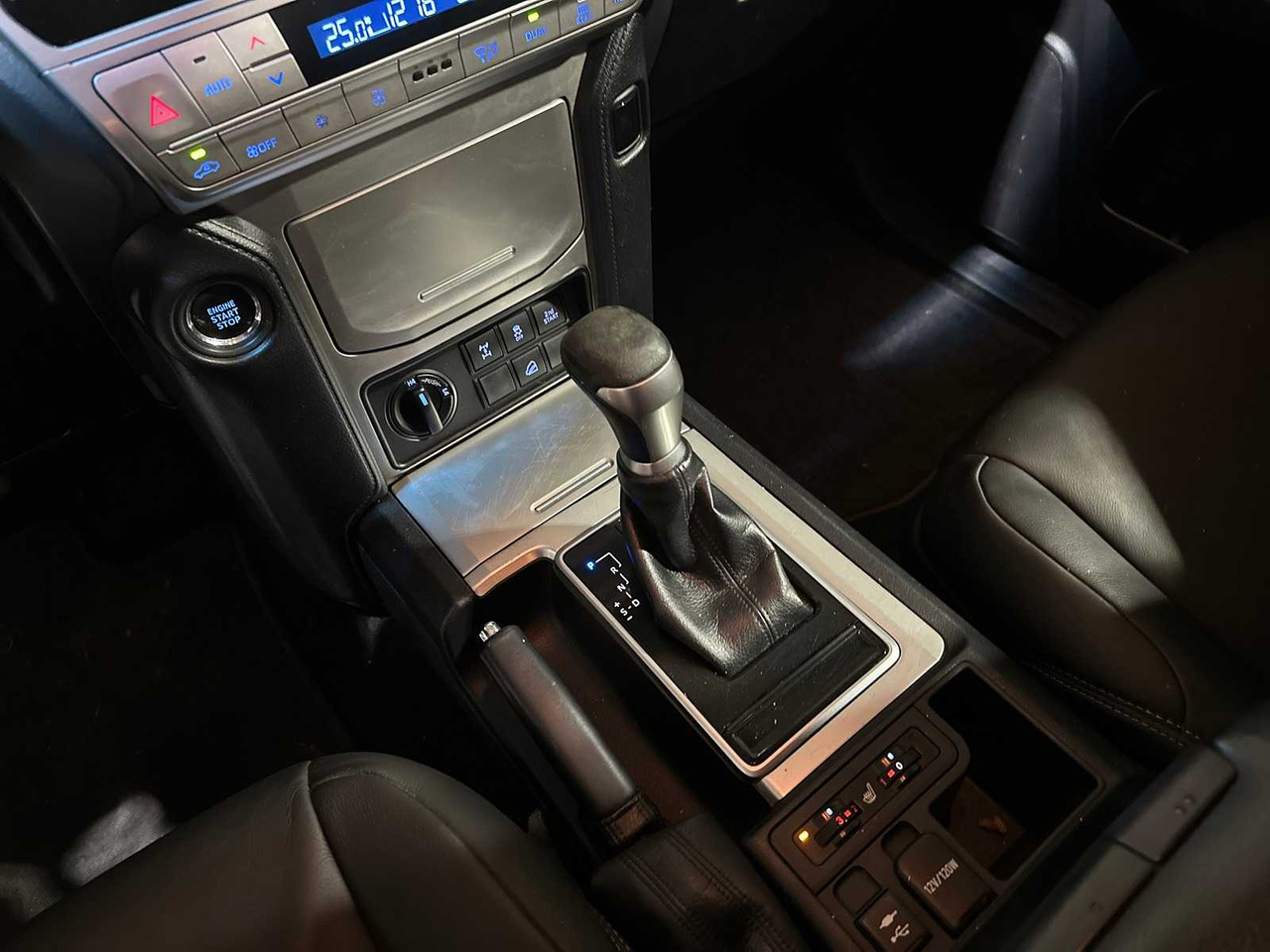 Autoutilitară TOYOTA LAND CRUISER 2.8 D-4D-F CHALLENGER BLIND VAN 177HP 2020, VHH-33-H COMMERCIAL VEHICLE: Foto 24