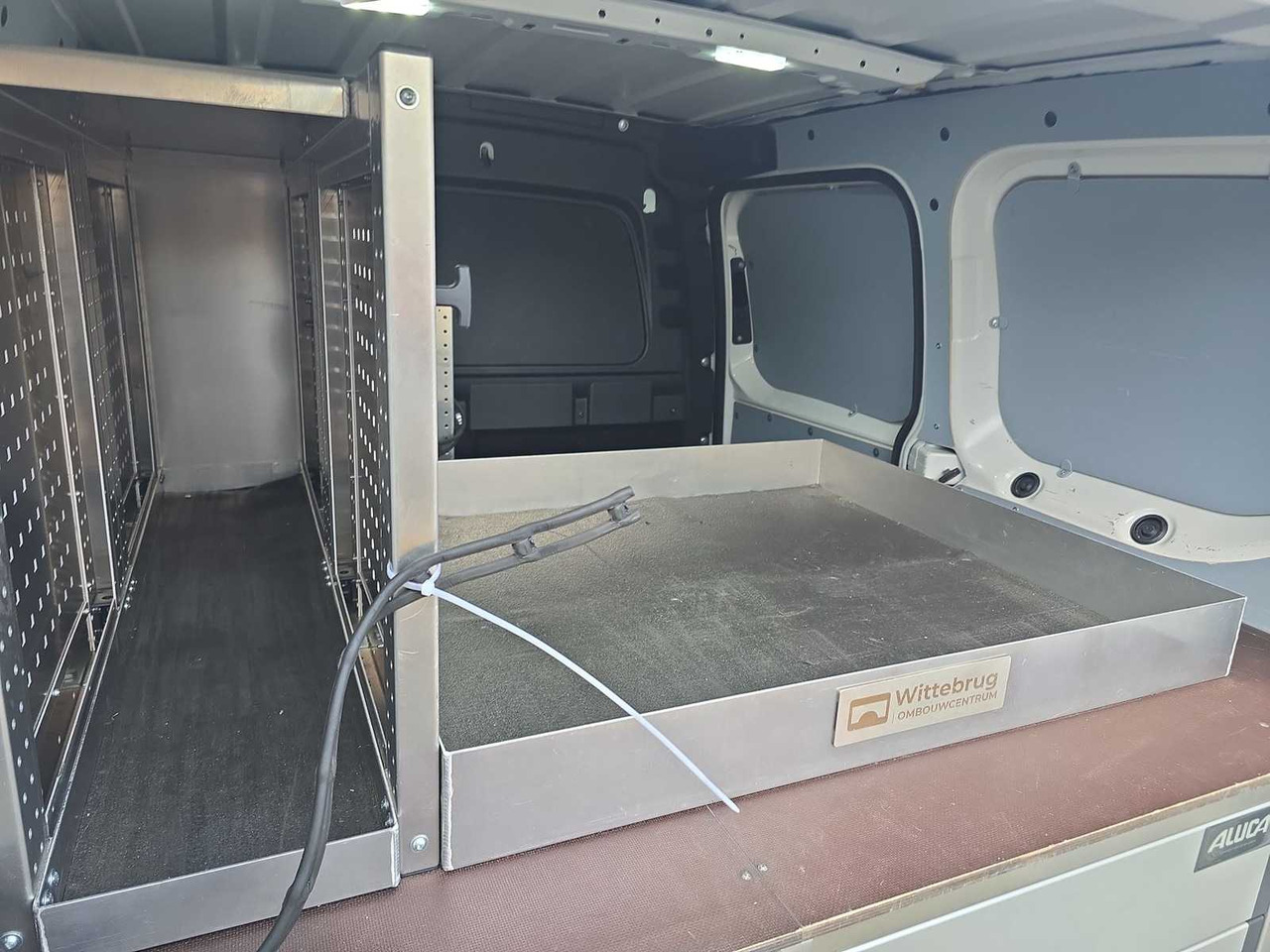 Autoutilitară VOLKSWAGEN CADDY CARGO 2.0 TDI COMFORT | ALUCA FURNISHING| VTD-11-F: Foto 29 Autoutilitară VOLKSWAGEN CADDY CARGO 2.0 TDI COMFORT | ALUCA FURNISHING| VTD-11-F: Foto 29