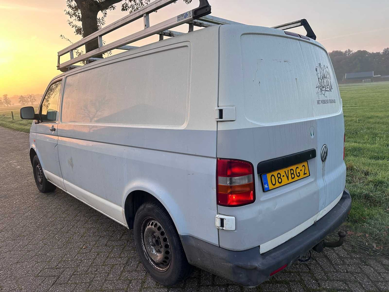 VOLKSWAGEN - TRANSPORTER T5 2.5 TDI 340 - 08-VBG-2 - Autoutilitară: Foto 3 VOLKSWAGEN - TRANSPORTER T5 2.5 TDI 340 - 08-VBG-2 - Autoutilitară: Foto 3