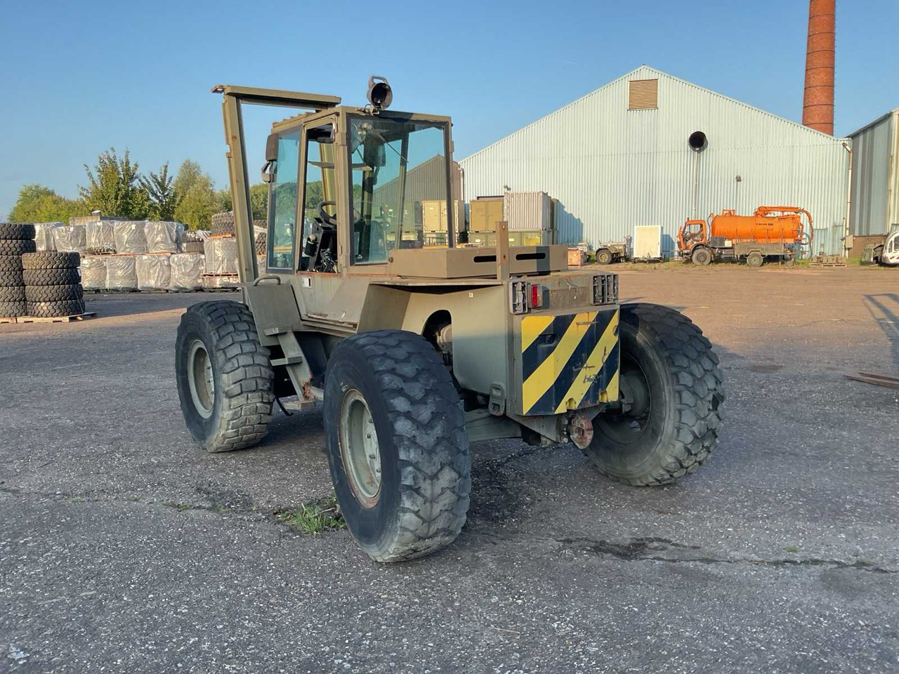 BRUMECA TT20-4M FORKLIFT - Motostivuitor: Foto 4 BRUMECA TT20-4M FORKLIFT - Motostivuitor: Foto 4