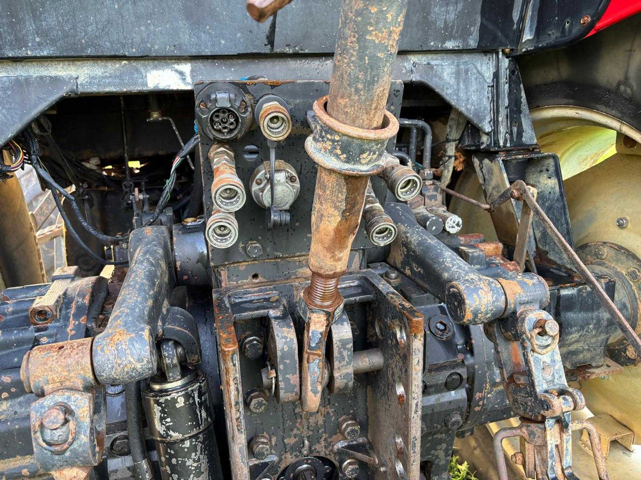 Tractor agricol CASE INTERNATIONAL - 1988 - 1455 XL - ALL-WHEEL DRIVE FARM TRACTOR: Foto 20