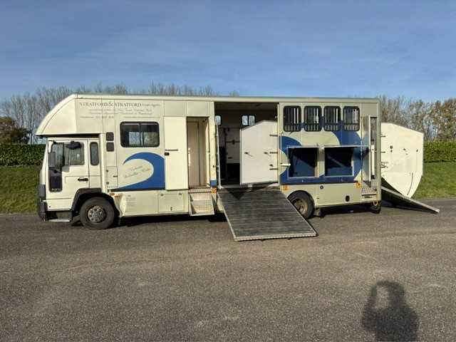 1993 VOLVO FL 612 TRUCK HORSE TRAILER - Camion: Foto 4 1993 VOLVO FL 612 TRUCK HORSE TRAILER - Camion: Foto 4