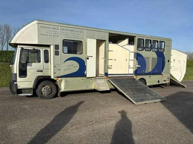 1993 VOLVO FL 612 TRUCK HORSE TRAILER - Camion: Foto 1 1993 VOLVO FL 612 TRUCK HORSE TRAILER - Camion: Foto 1