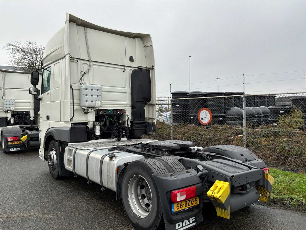 2021 DAF XF480 FT SUPER SPACE CAB SEMI-TRAILER TRACTOR 56-BZX-5 - Camion: Foto 3 2021 DAF XF480 FT SUPER SPACE CAB SEMI-TRAILER TRACTOR 56-BZX-5 - Camion: Foto 3