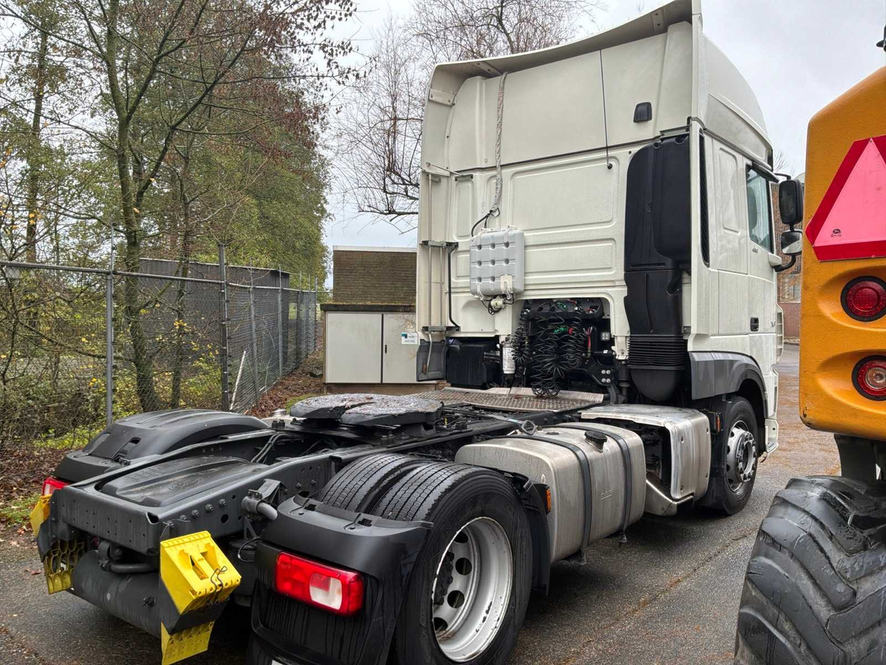 2021 DAF XF480 FT SUPER SPACE CAB SEMI-TRAILER TRACTOR 85-BZX-8 - Camion: Foto 5 2021 DAF XF480 FT SUPER SPACE CAB SEMI-TRAILER TRACTOR 85-BZX-8 - Camion: Foto 5